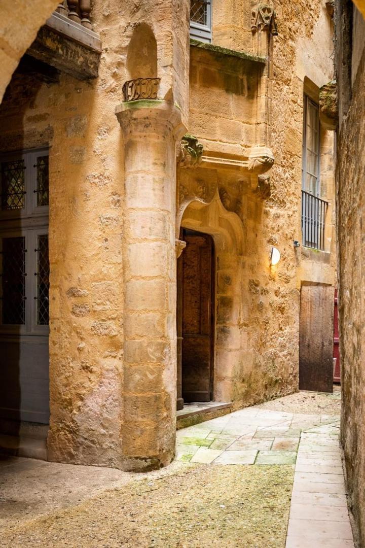 L'Intimiste - Place De La Liberte Sarlat-la-Canéda Kültér fotó